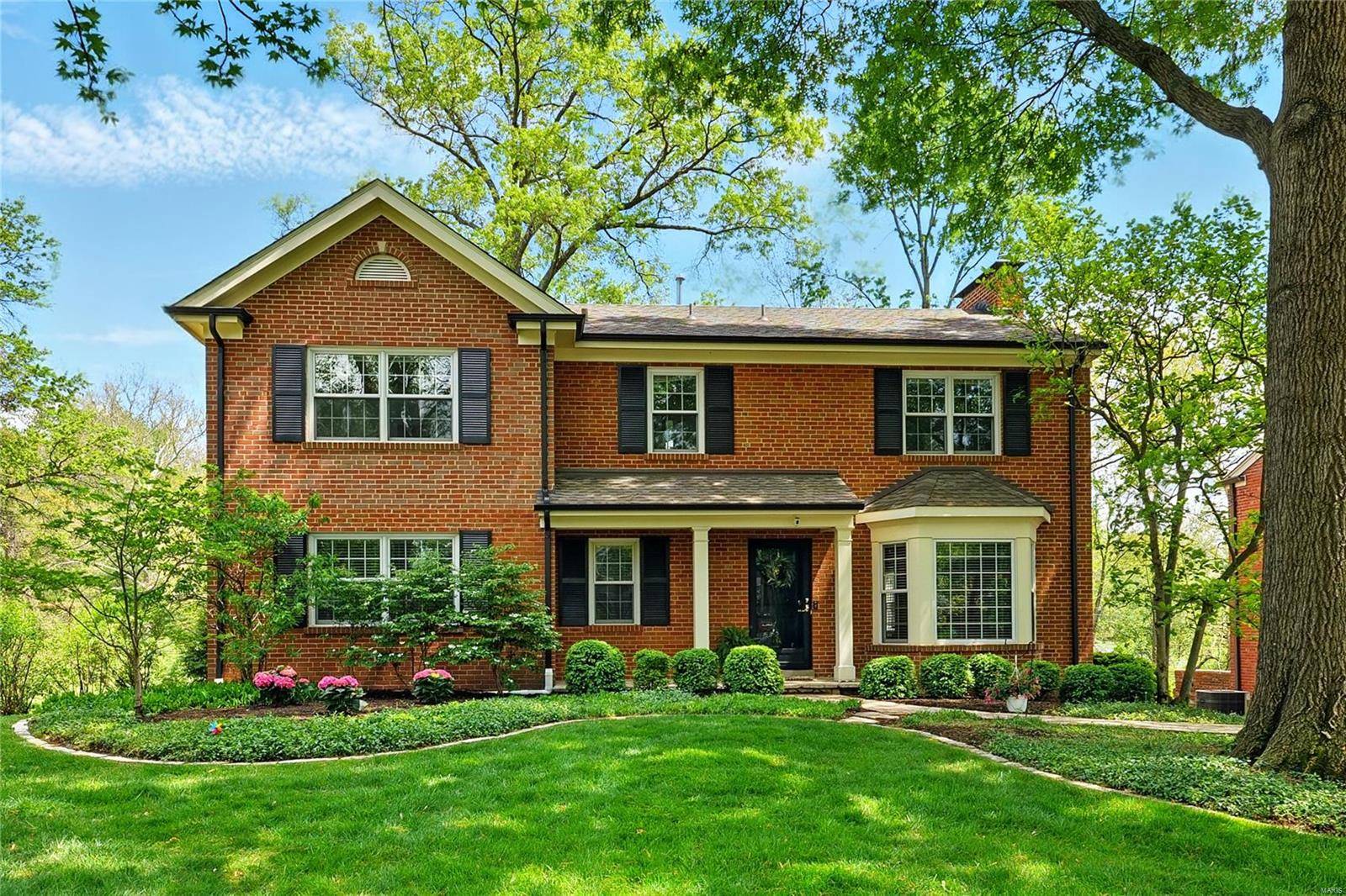 St Louis, MO 63124,24 Rio Vista DR