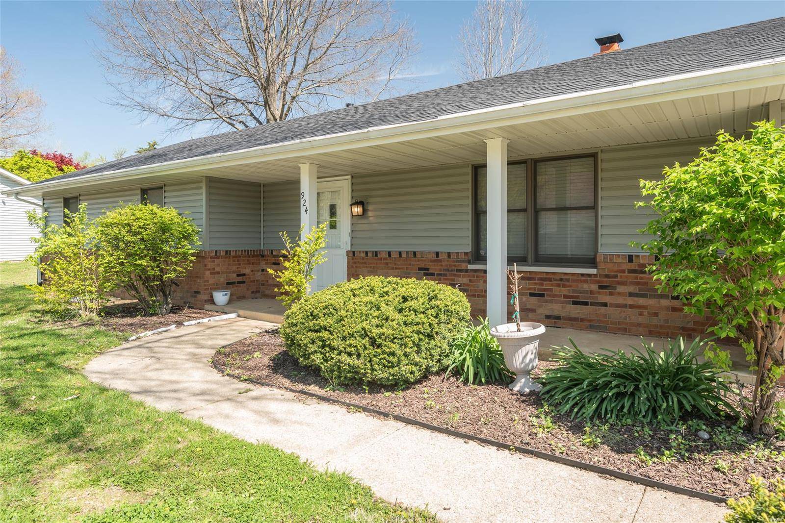 Troy, IL 62294,924 Cherry LN