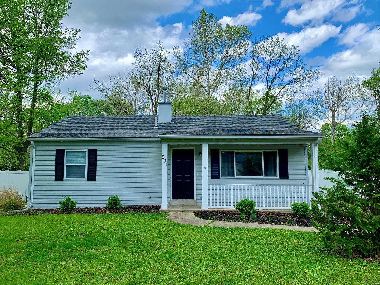 Ballwin, MO 63011,231 Hillsdale DR