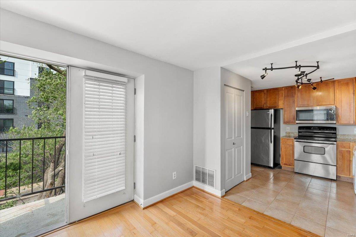 St Louis, MO 63112,5630 Pershing AVE #40
