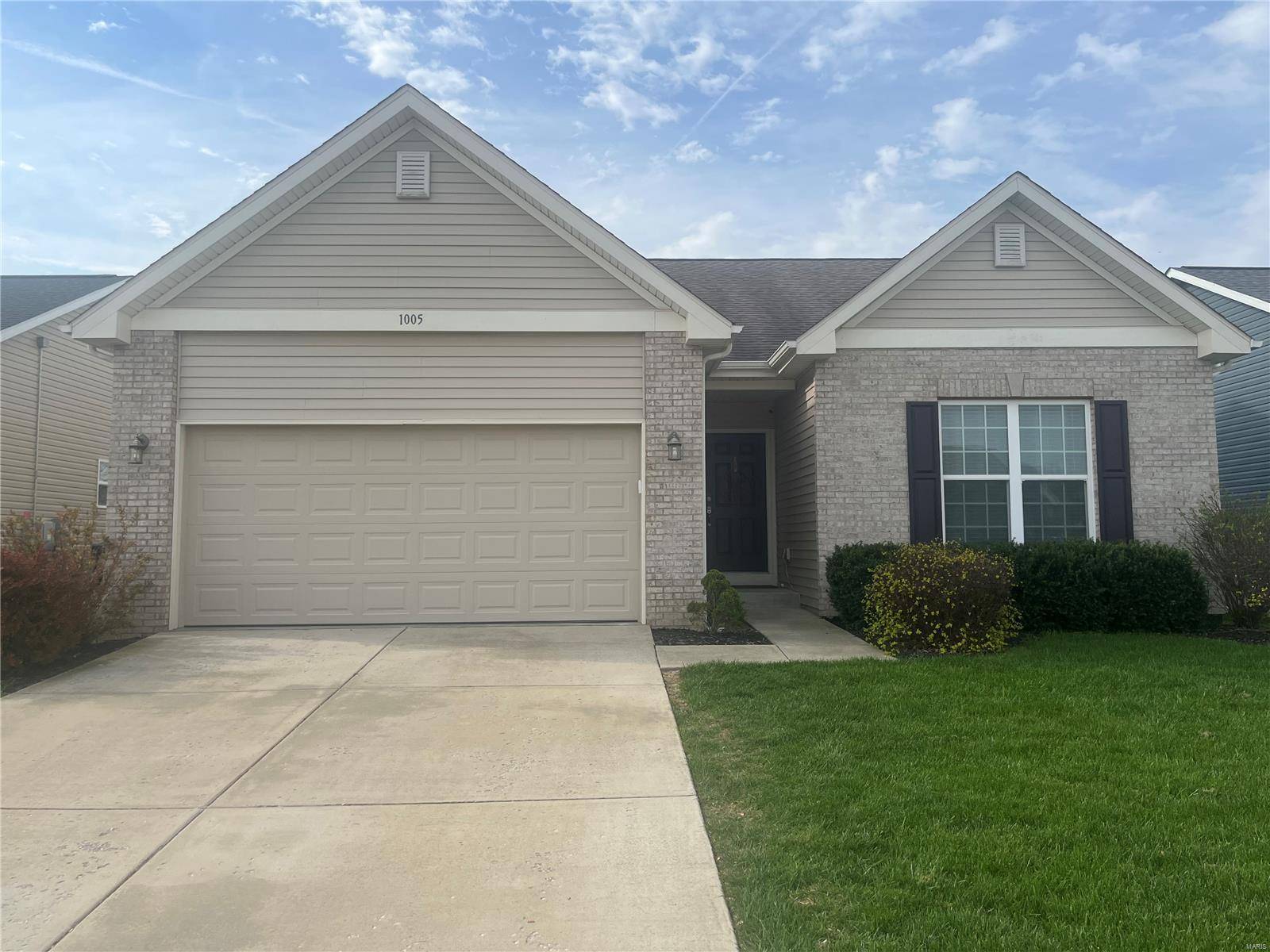 Godfrey, IL 62035,1005 Koenig DR