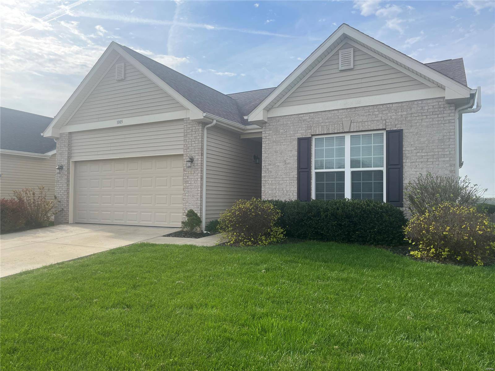 Godfrey, IL 62035,1005 Koenig DR