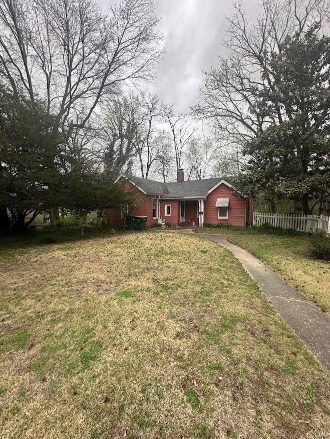 Lebanon, IL 62254,901 W Saint Louis ST