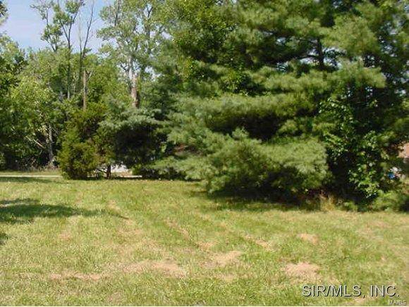 Sorento, IL 62086,302 N STATE ST