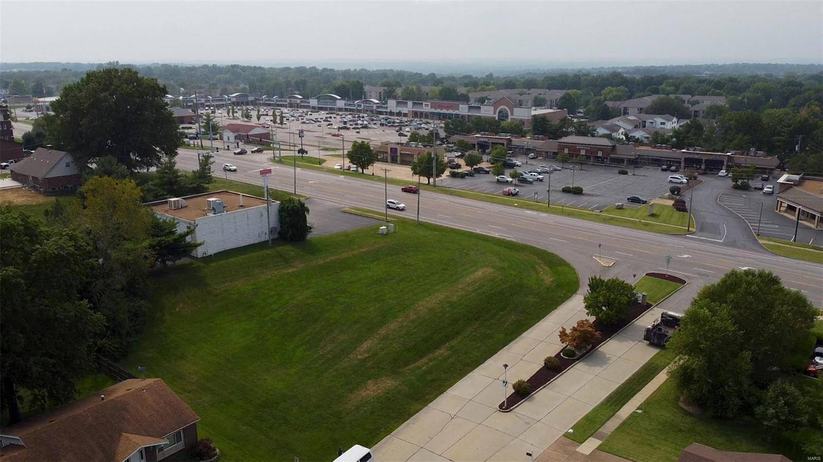Oakville, MO 63129,5446 Telegraph RD