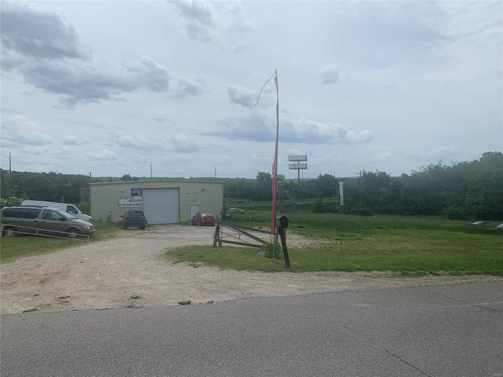 Rolla, MO 65401,10670 County Road 2000