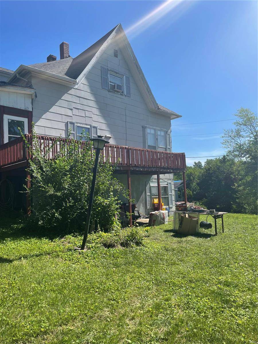 Hannibal, MO 63401,931 N 6th ST