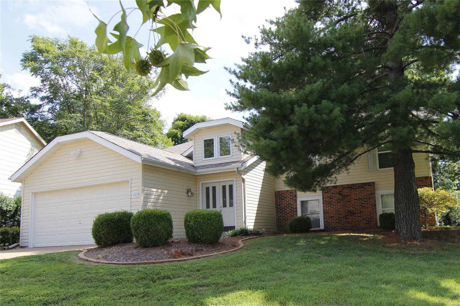 Ballwin, MO 63021,102 Caravel CT