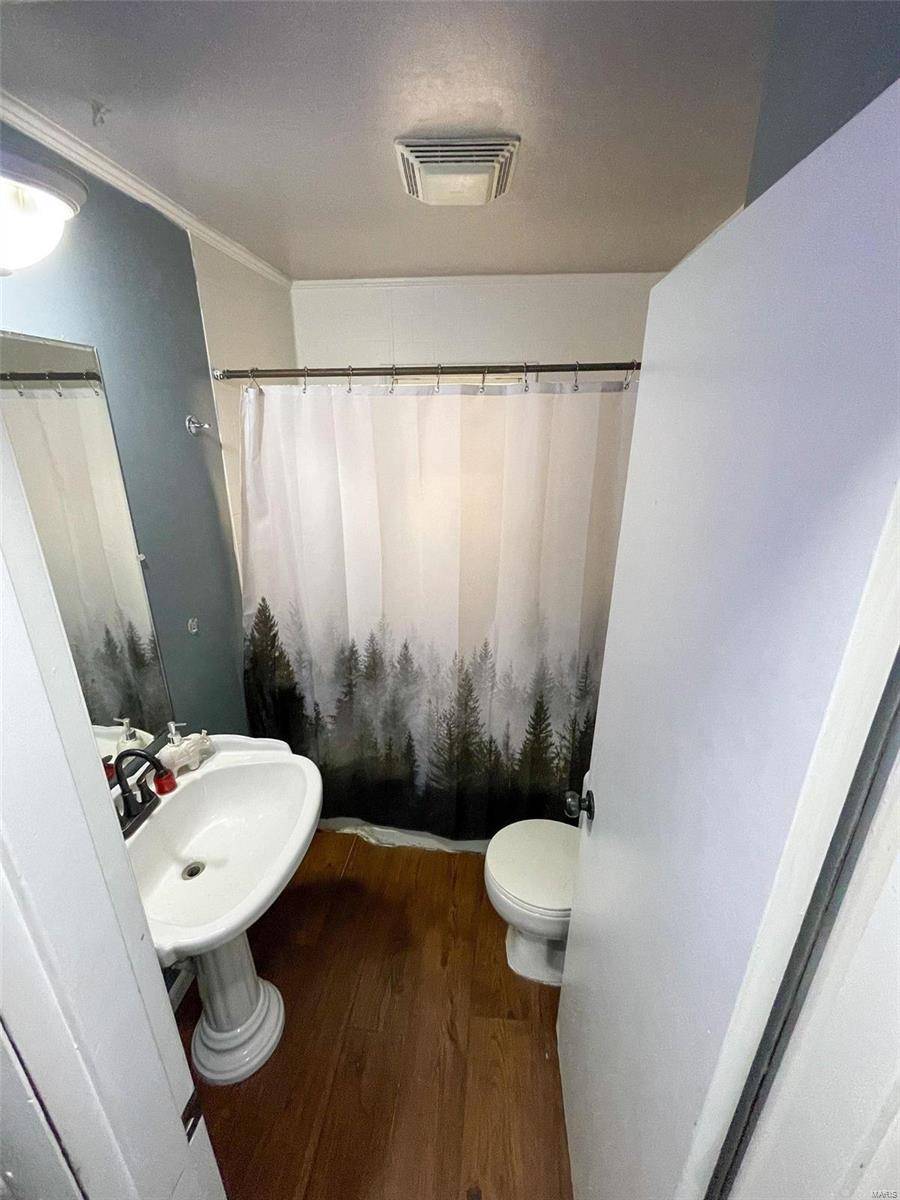 Staunton, IL 62088,315 W 6th ST