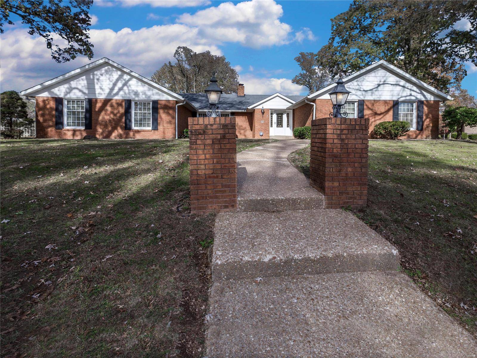 Belleville, IL 62221,1 Sundew DR