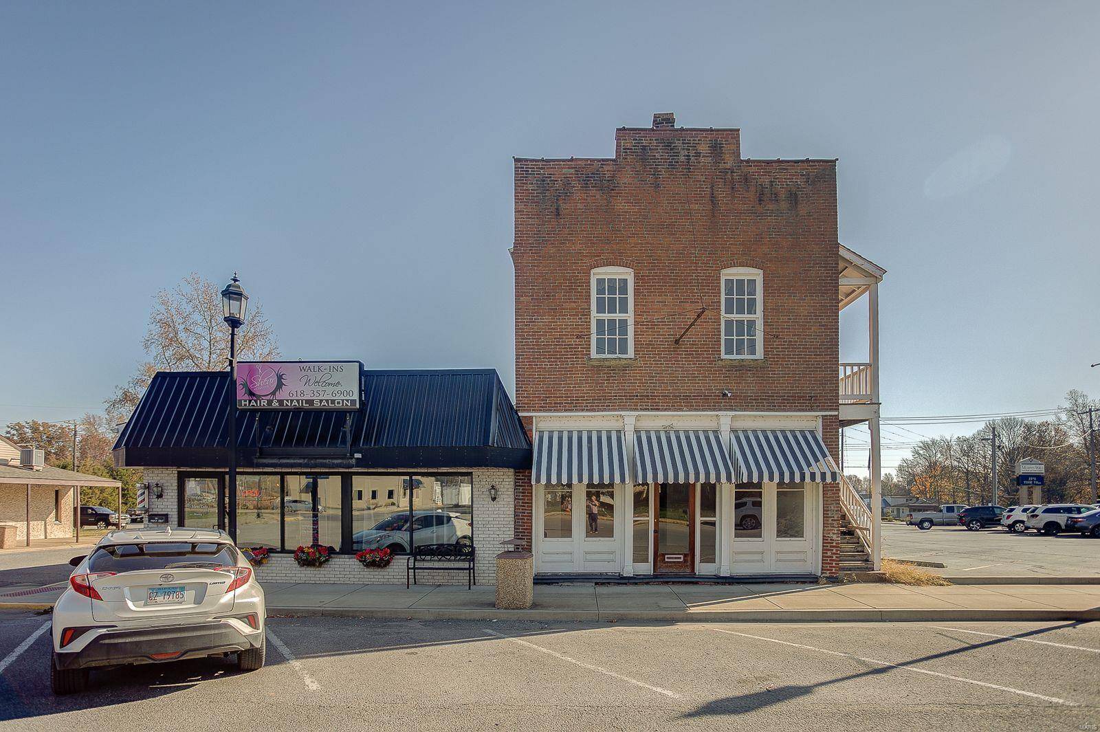 Pinckneyville, IL 62274,14 N Main