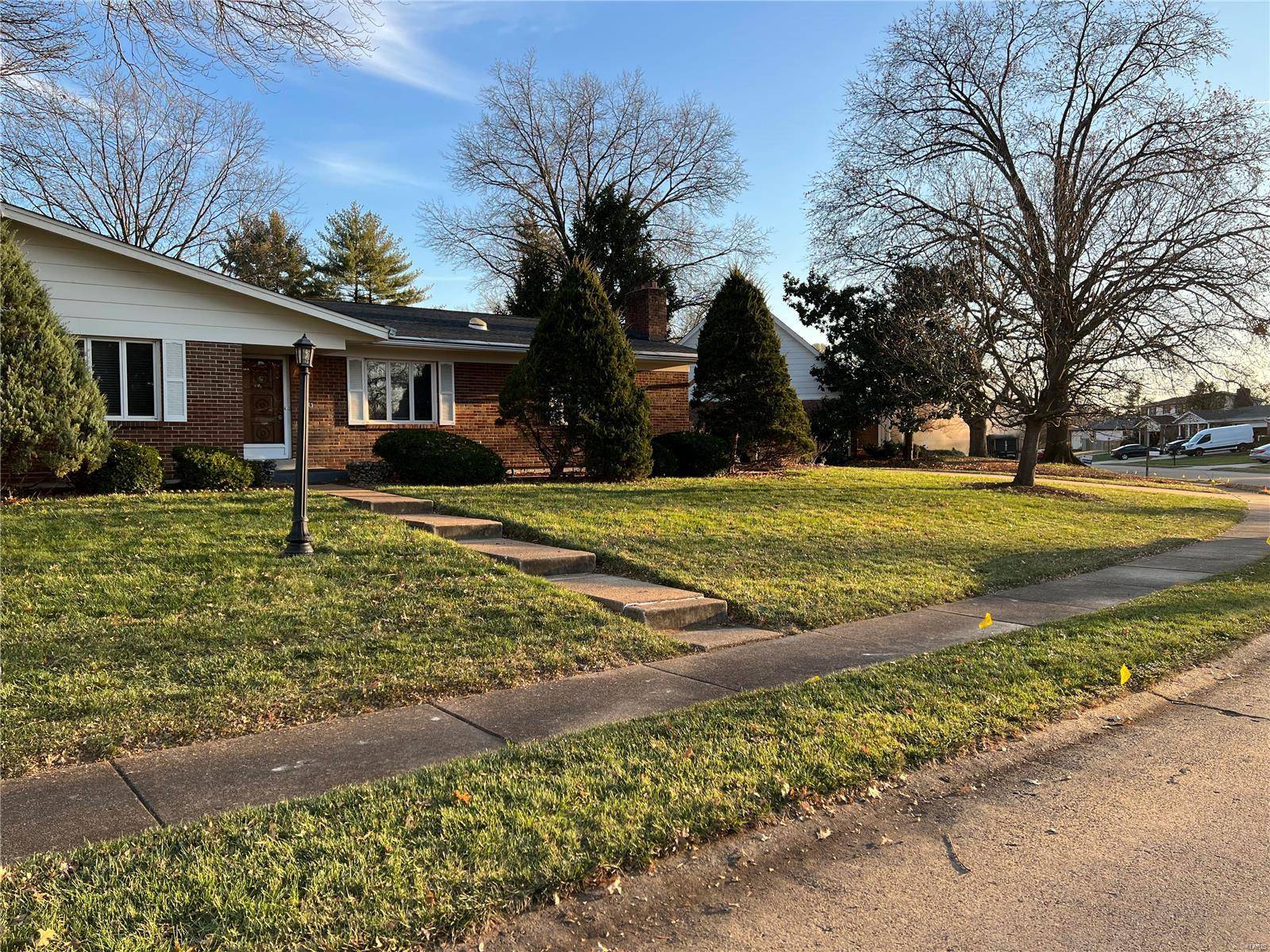 Crestwood, MO 63126,9406 Firebush