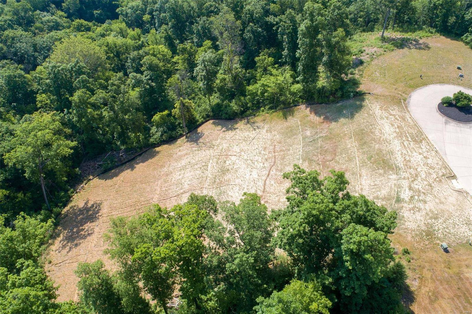 St Charles, MO 63304,67 Castle Bluff DR