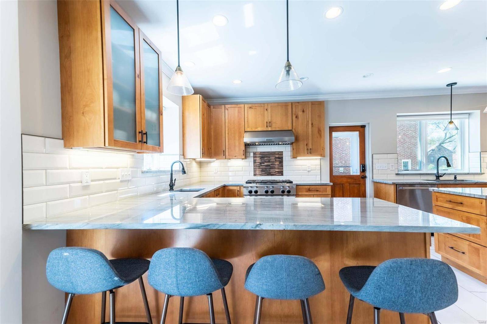 Clayton, MO 63105,7408 Cromwell DR