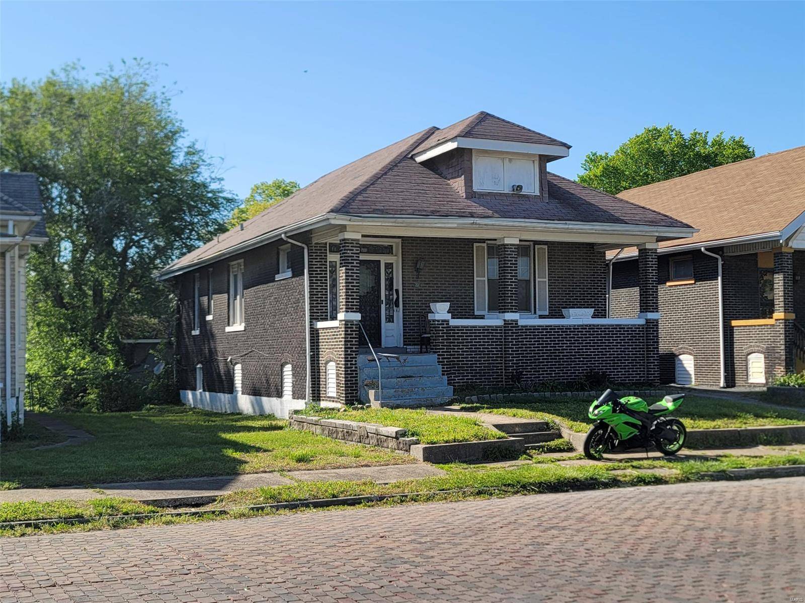 East St Louis, IL 62205,533 N 33rd ST