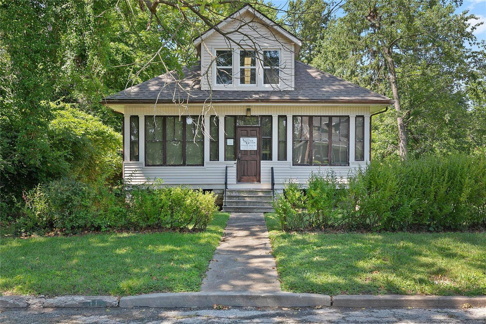 Belleville, IL 62226,11 N 32nd ST