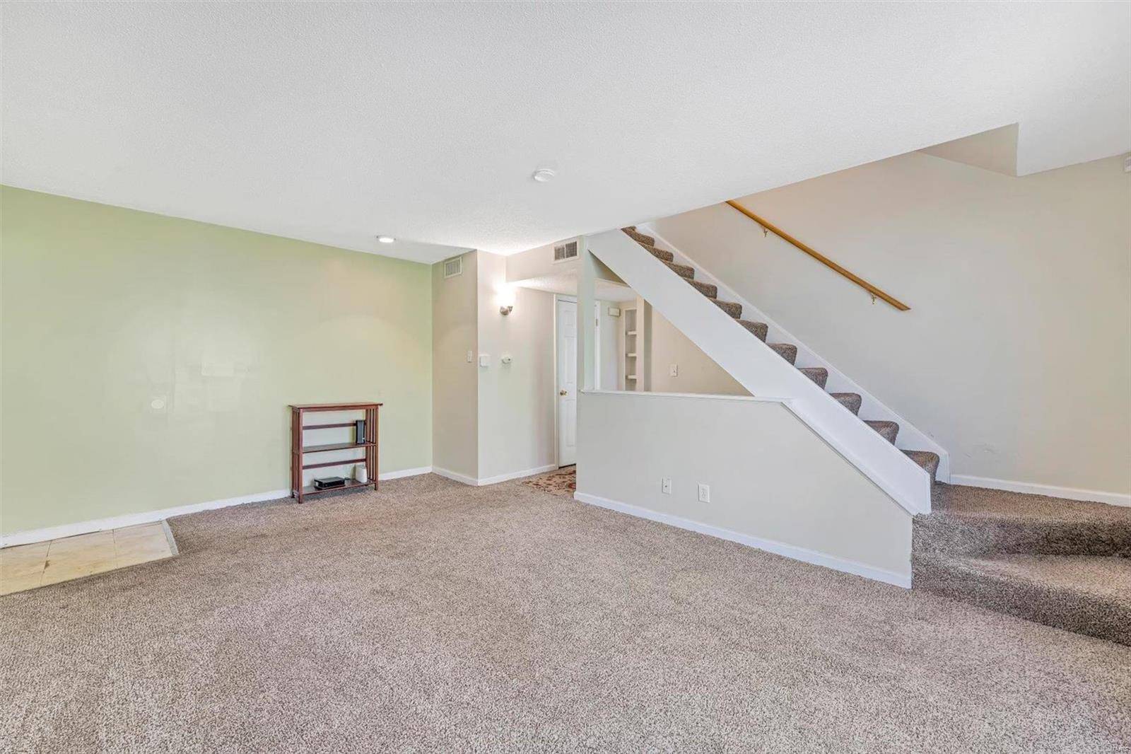 St Louis, MO 63136,2447 Forest Shadows DR