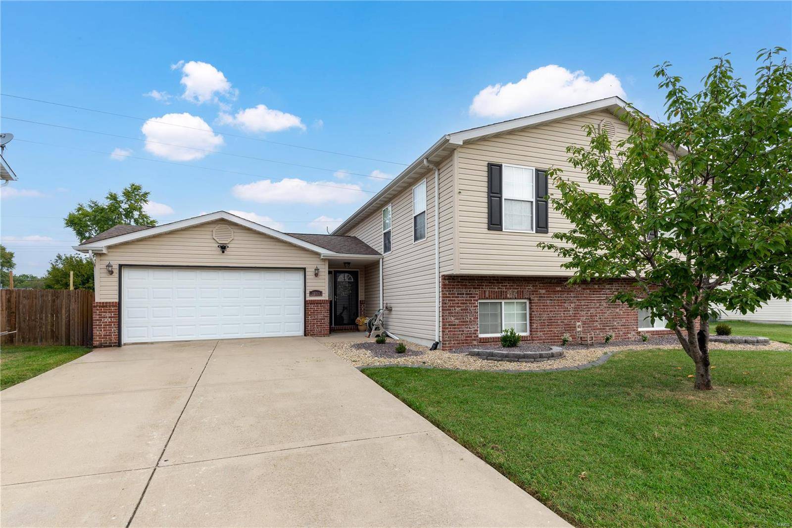 Granite City, IL 62040,2309 Hunters Point DR
