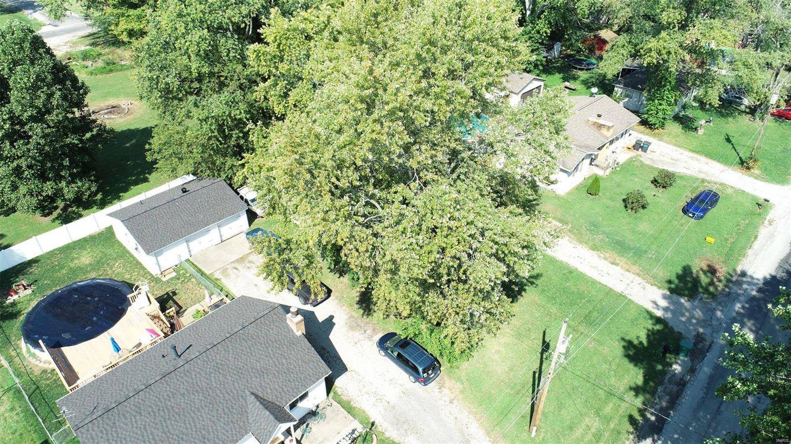 Belleville, IL 62223,109 Bethesda DR