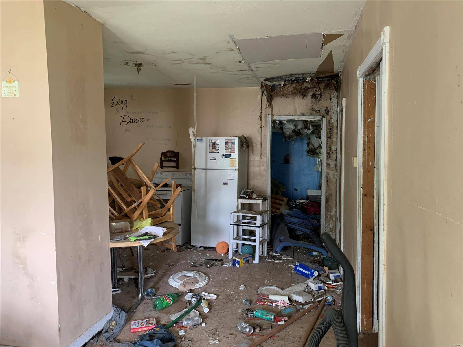 Hillsboro, IL 62049,515 Virginia ST