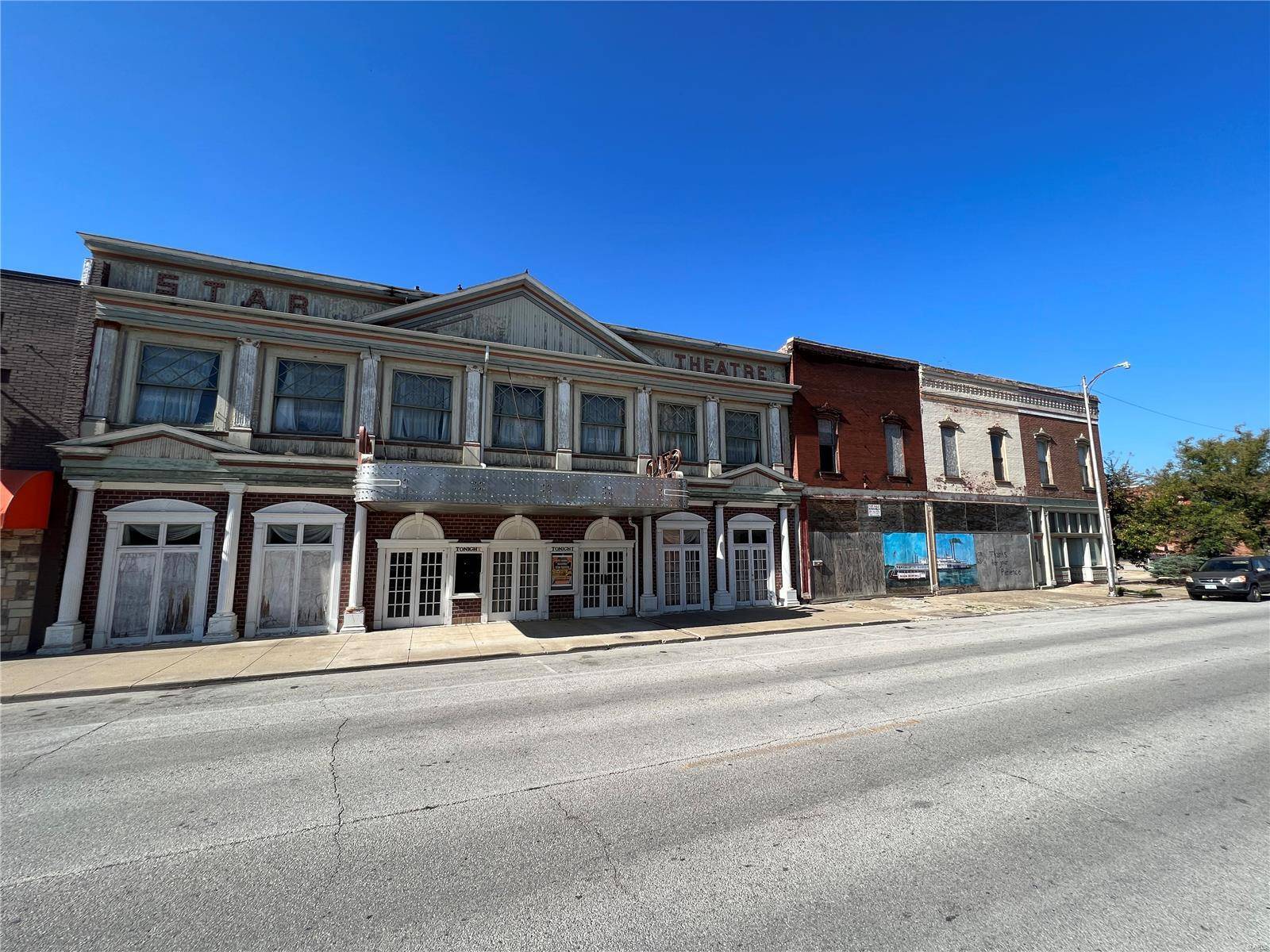 Hannibal, MO 63401,215 S Main ST