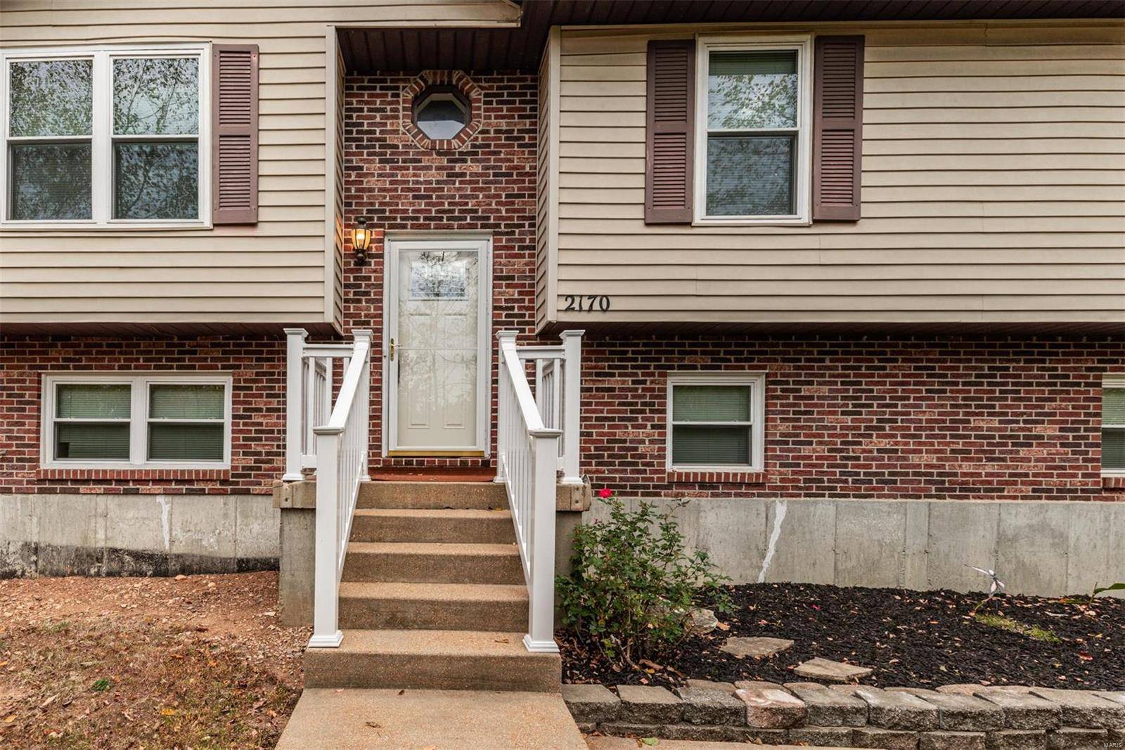 Arnold, MO 63010,2170 Blossom LN