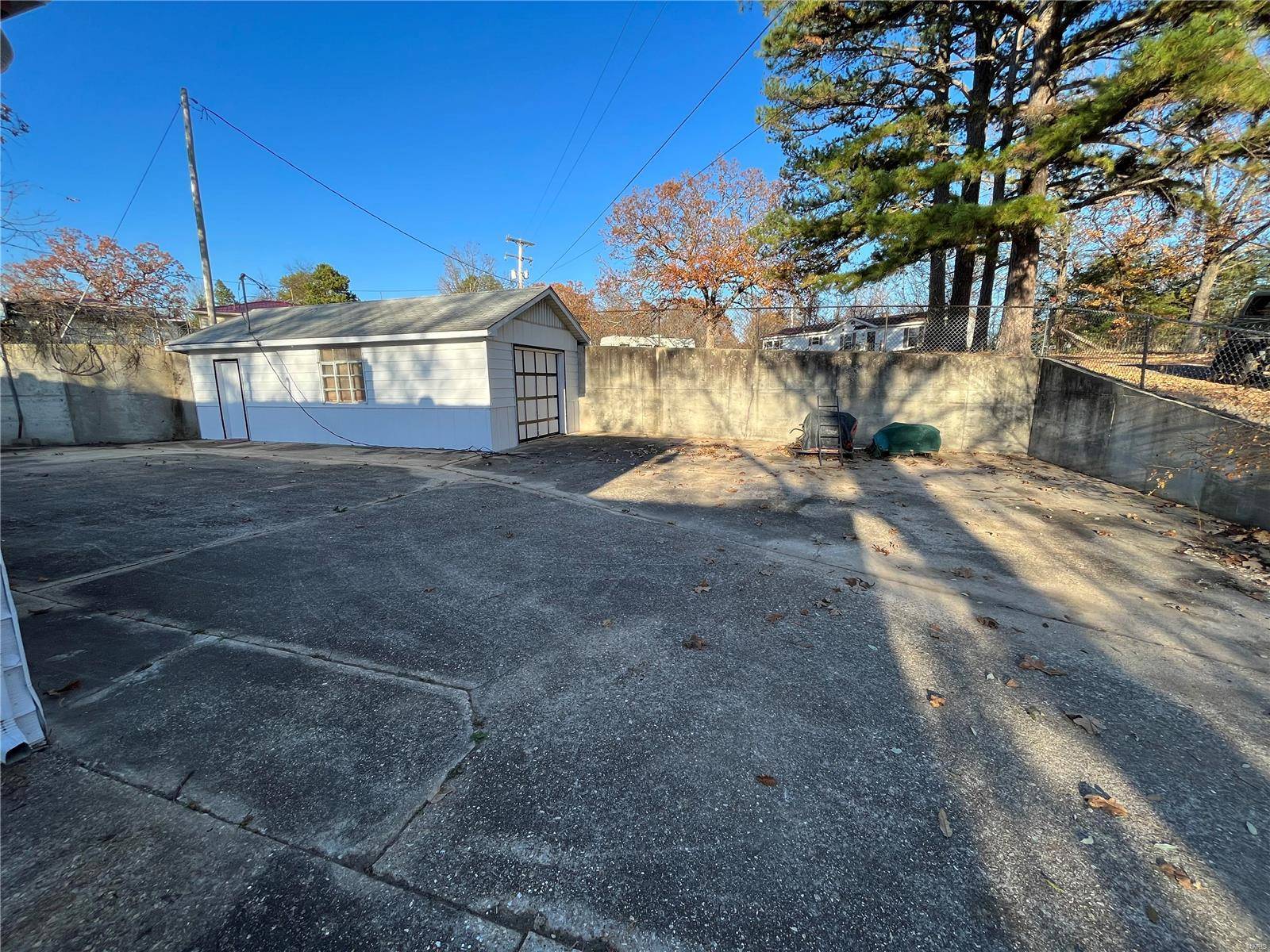 St Robert, MO 65884,21987 Teak LN