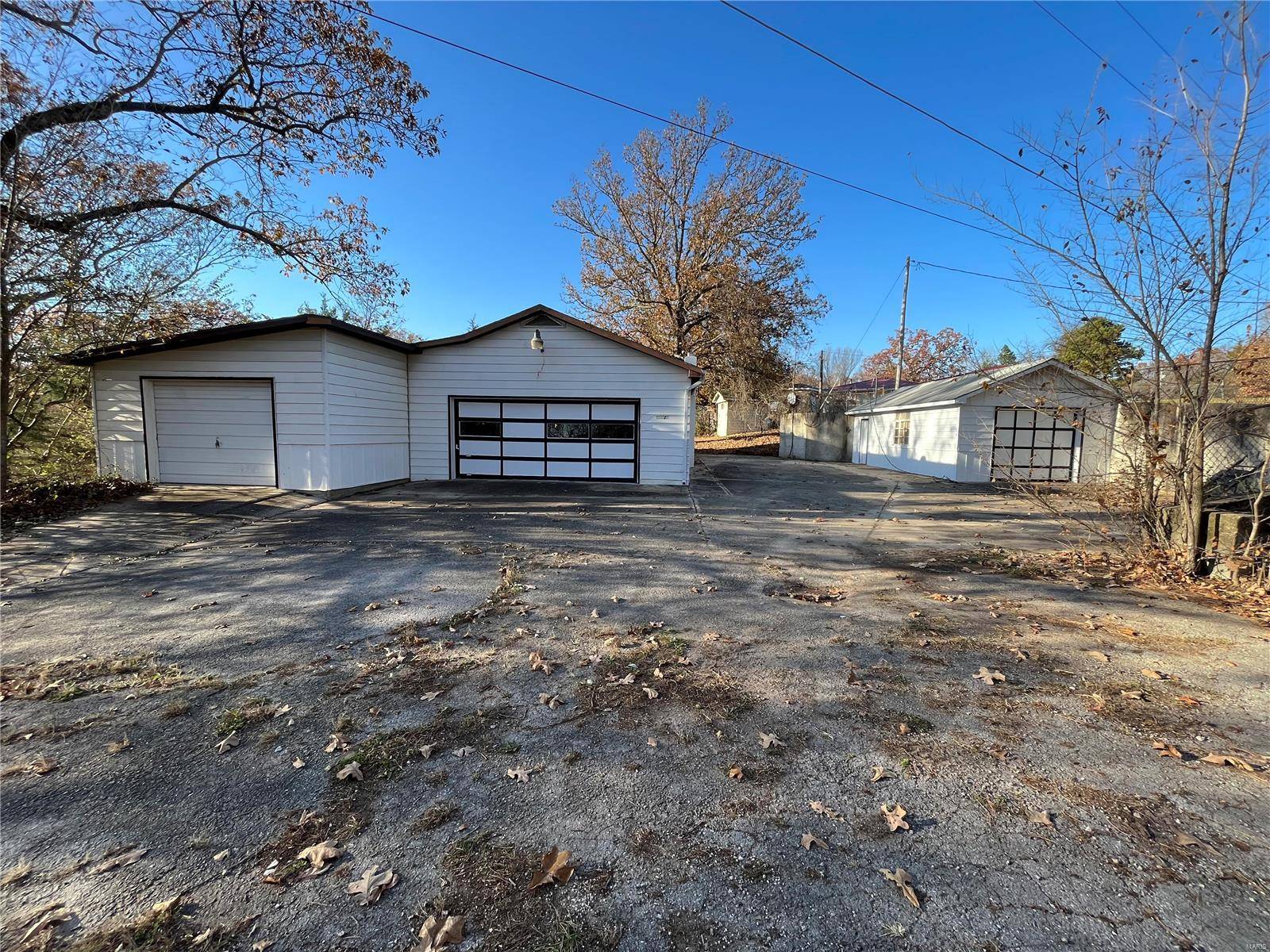 St Robert, MO 65884,21987 Teak LN