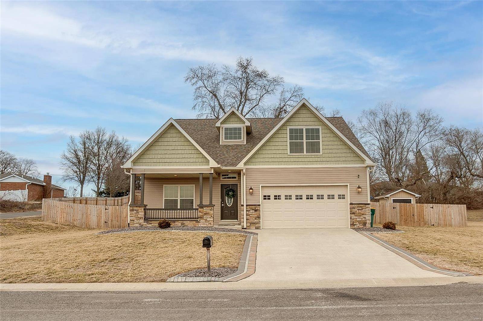 Lebanon, IL 62254,1113 Indian Court