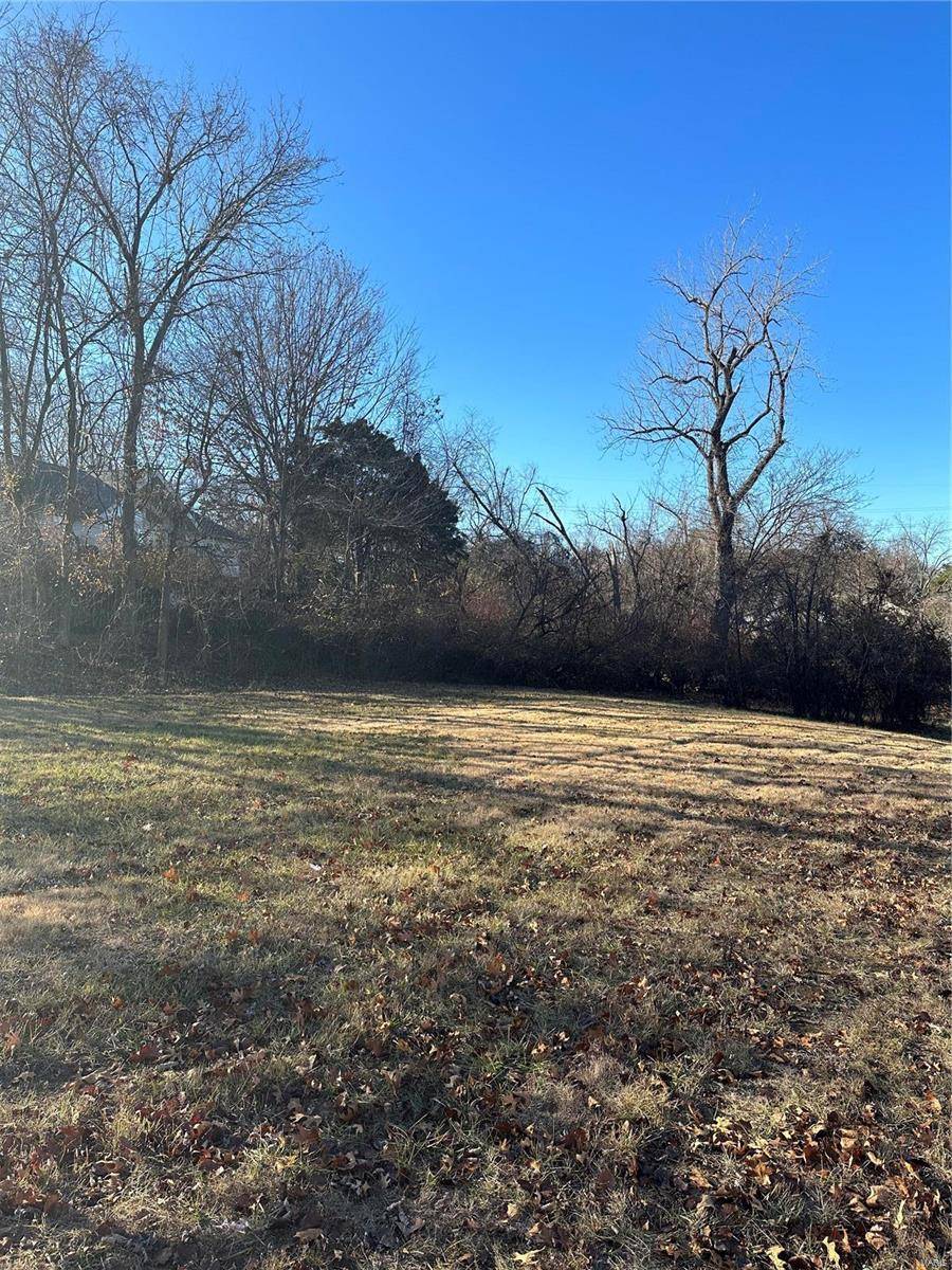 Arnold, MO 63010,1275 Arnold Tenbrook RD