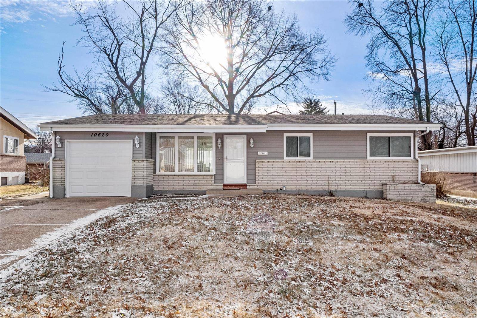 St Louis, MO 63136,10620 Linnell DR