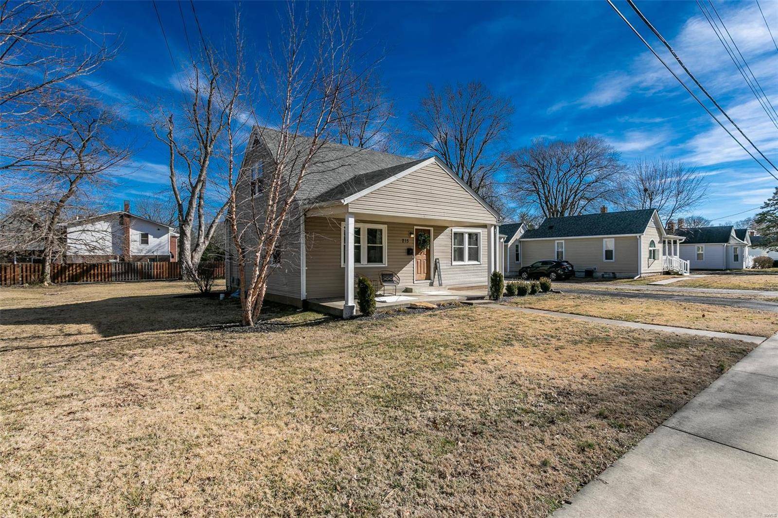 Troy, IL 62294,215 Staunton RD