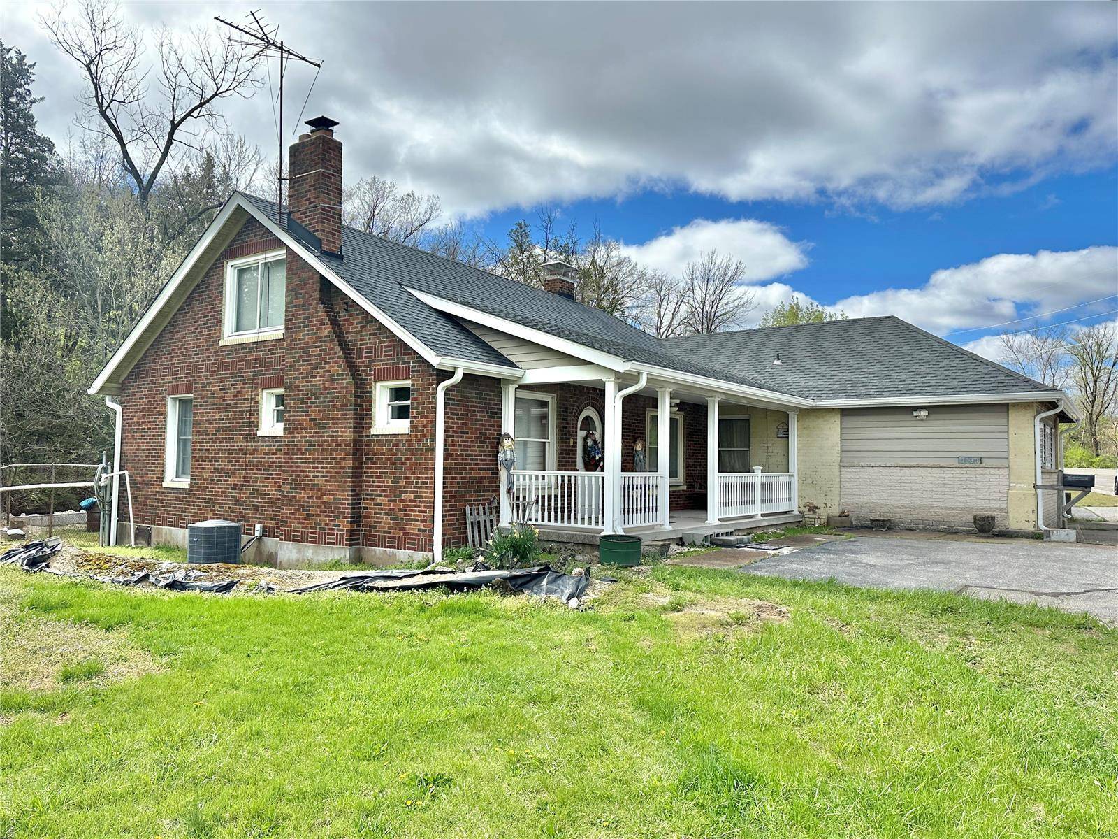 Barnhart, MO 63012,7080 US Highway 61-67