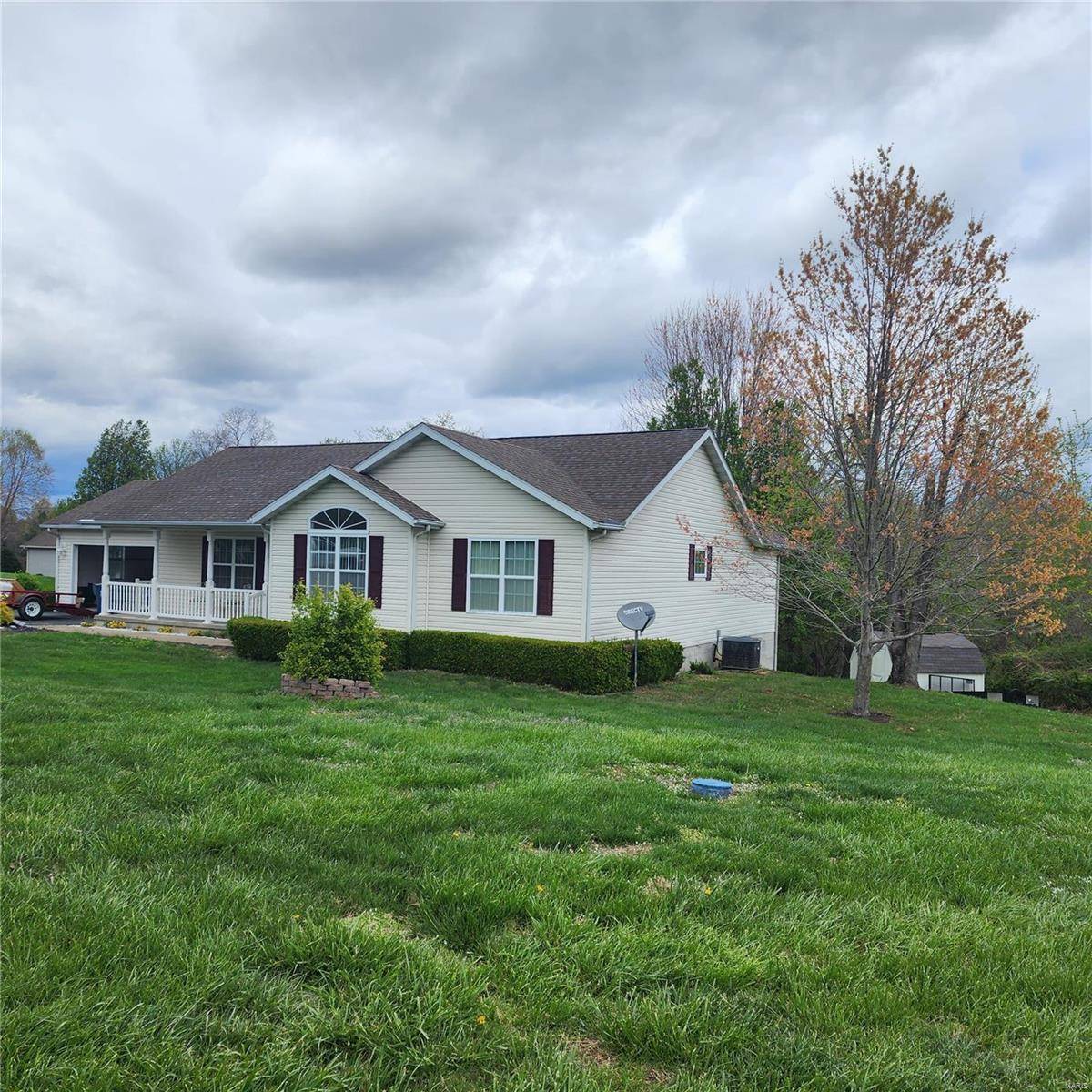 Anna, IL 62906,1020 Applewood