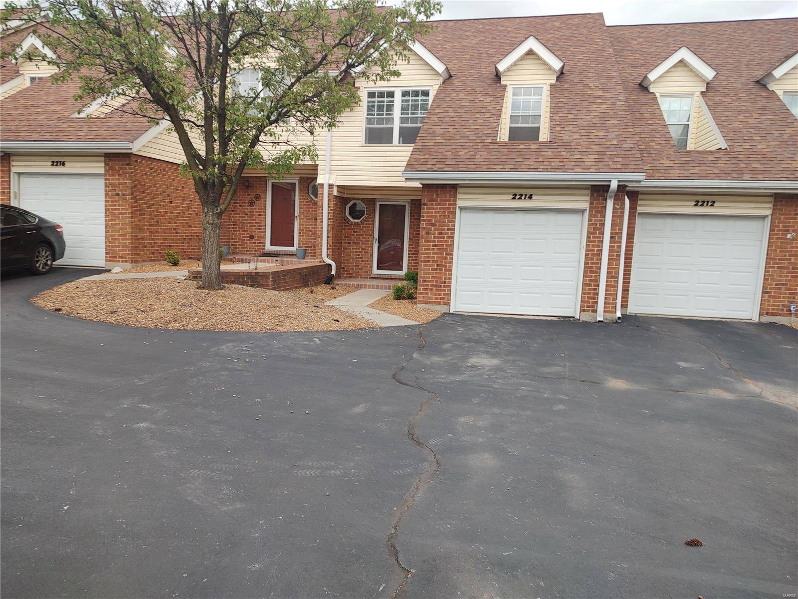 Florissant, MO 63031,2214 Riverwood Trails DR