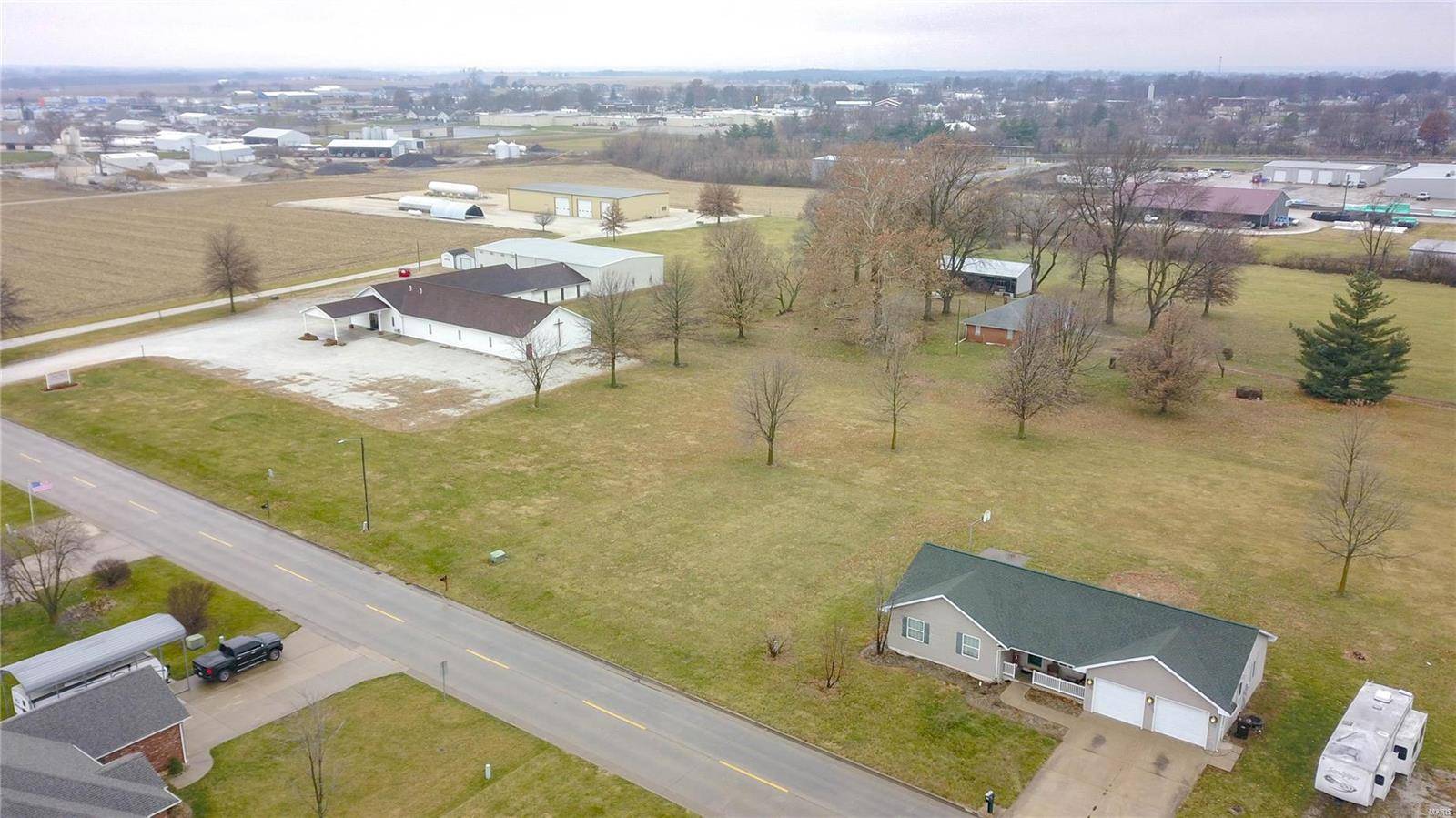 Jerseyville, IL 62052,0 S June ST