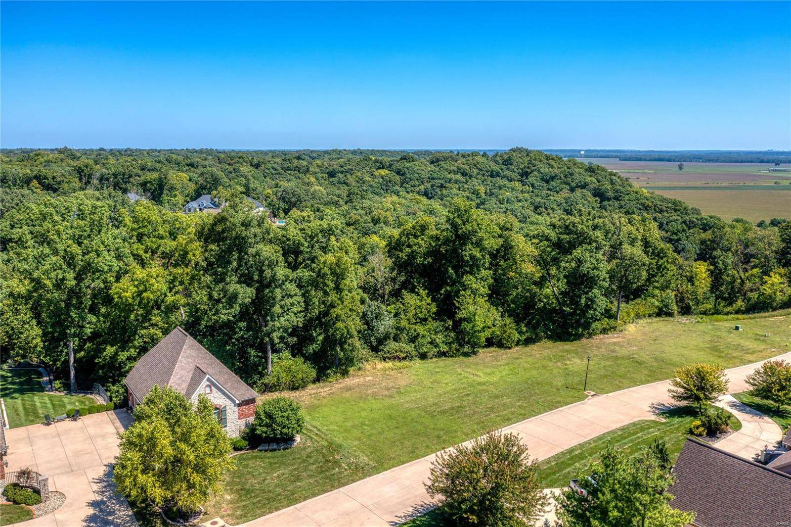 St Charles, MO 63304,69 Castle Bluff DR