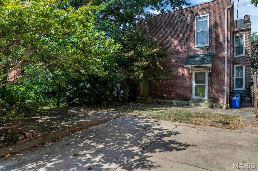 St Louis, MO 63118,2708 Indiana AVE