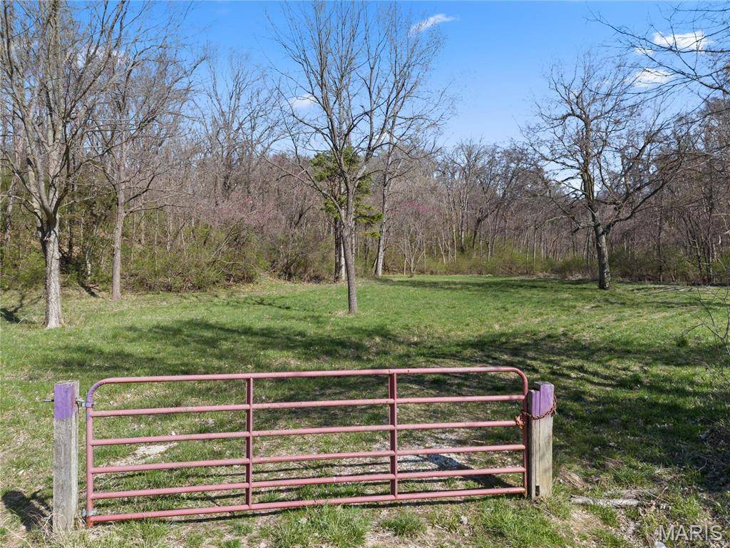 St Charles, MO 63304,17 Greens Bottom RD