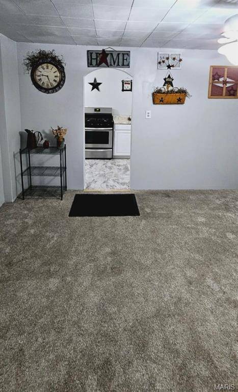 Hannibal, MO 63401,809 Lindell AVE