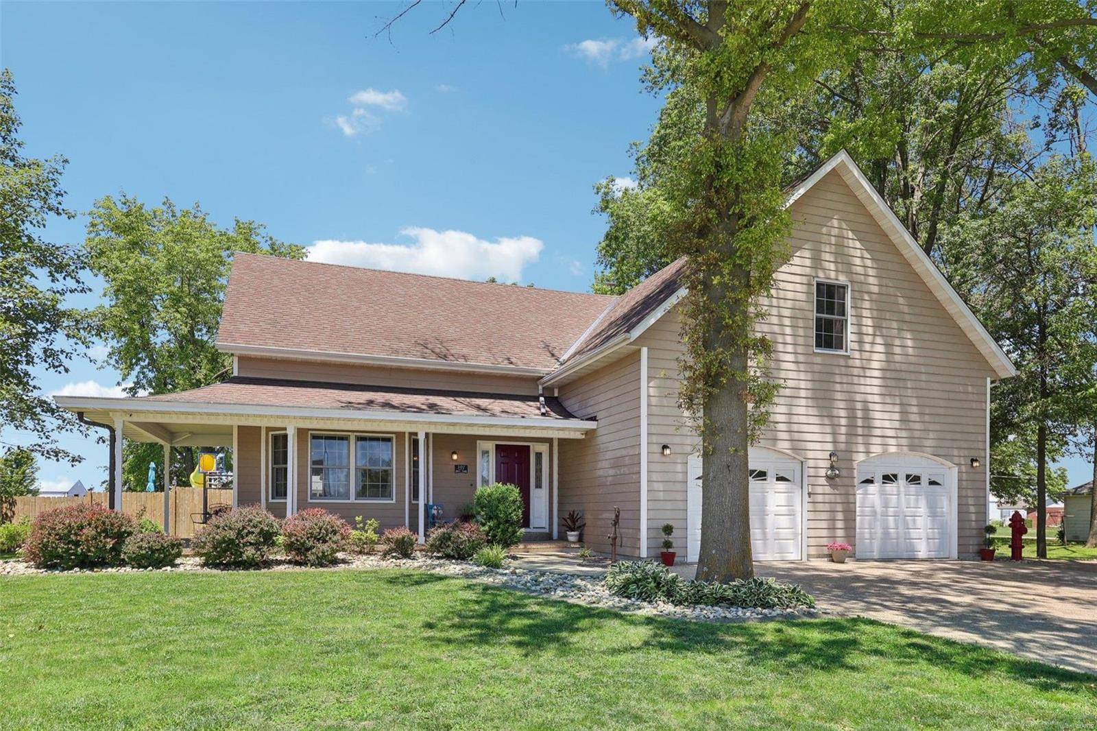 Aviston, IL 62216,101 E Oak ST