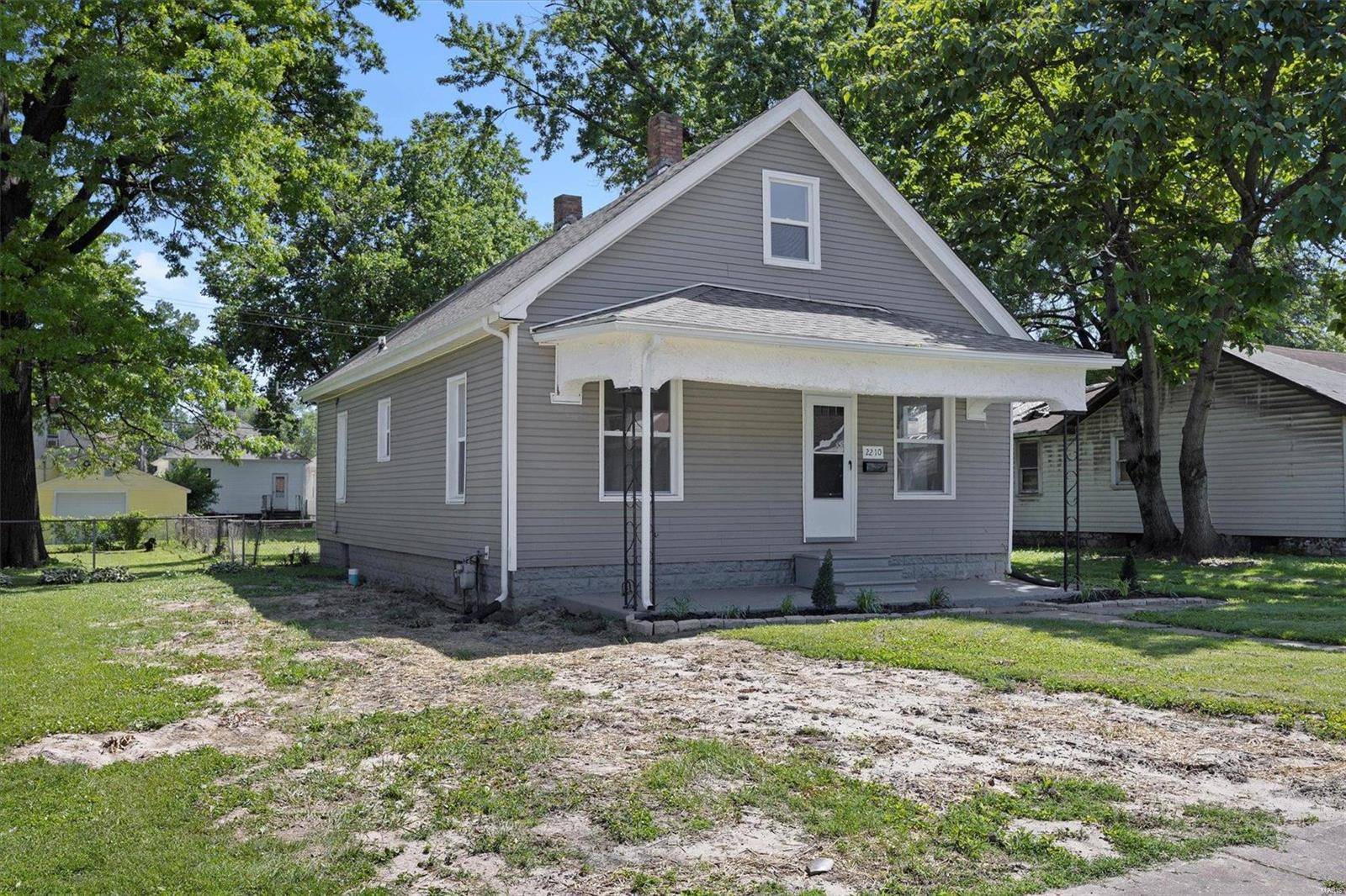 Granite City, IL 62040,2210 E 24th ST