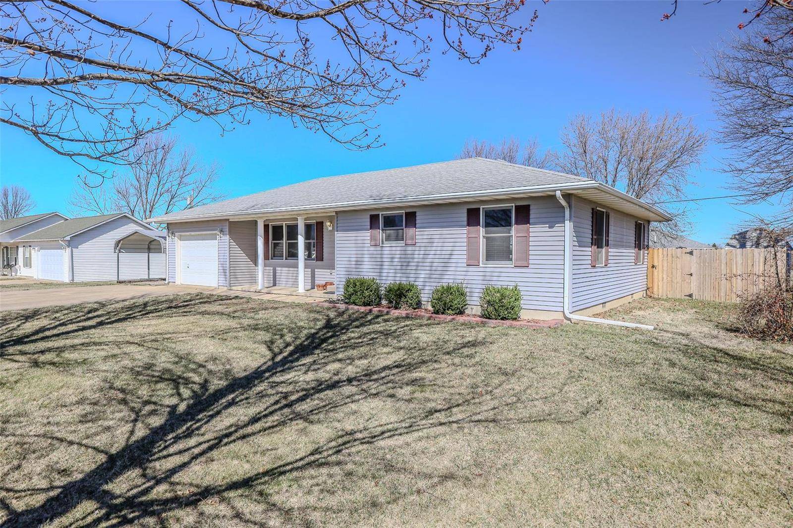 Lebanon, MO 65536,1123 Howard DR
