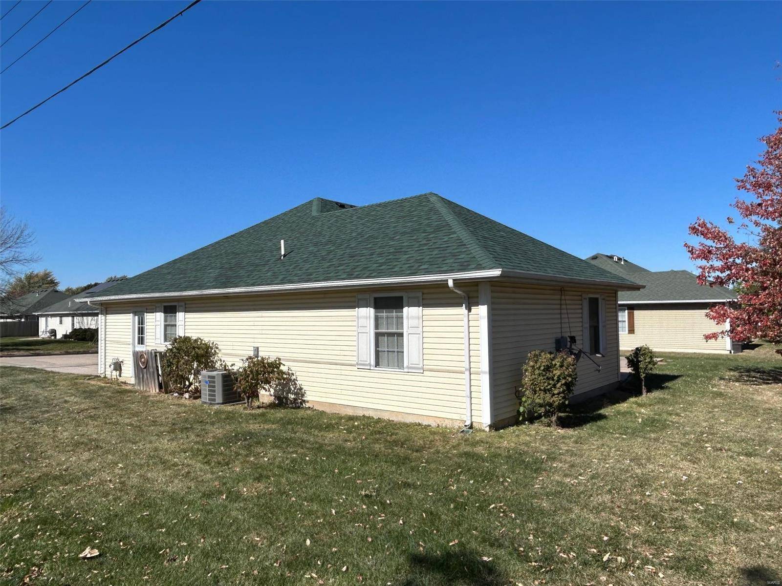 Centralia, MO 65240,802 N ALLEN