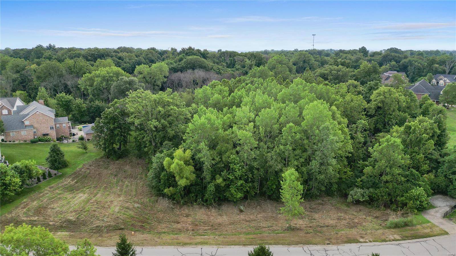 Caseyville, IL 62232,212 Forest Oaks DR
