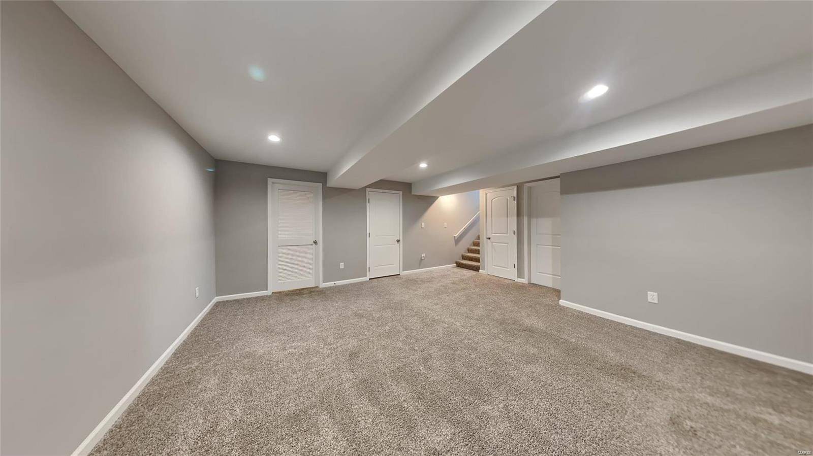 Belleville, IL 62221,420 Ganim DR