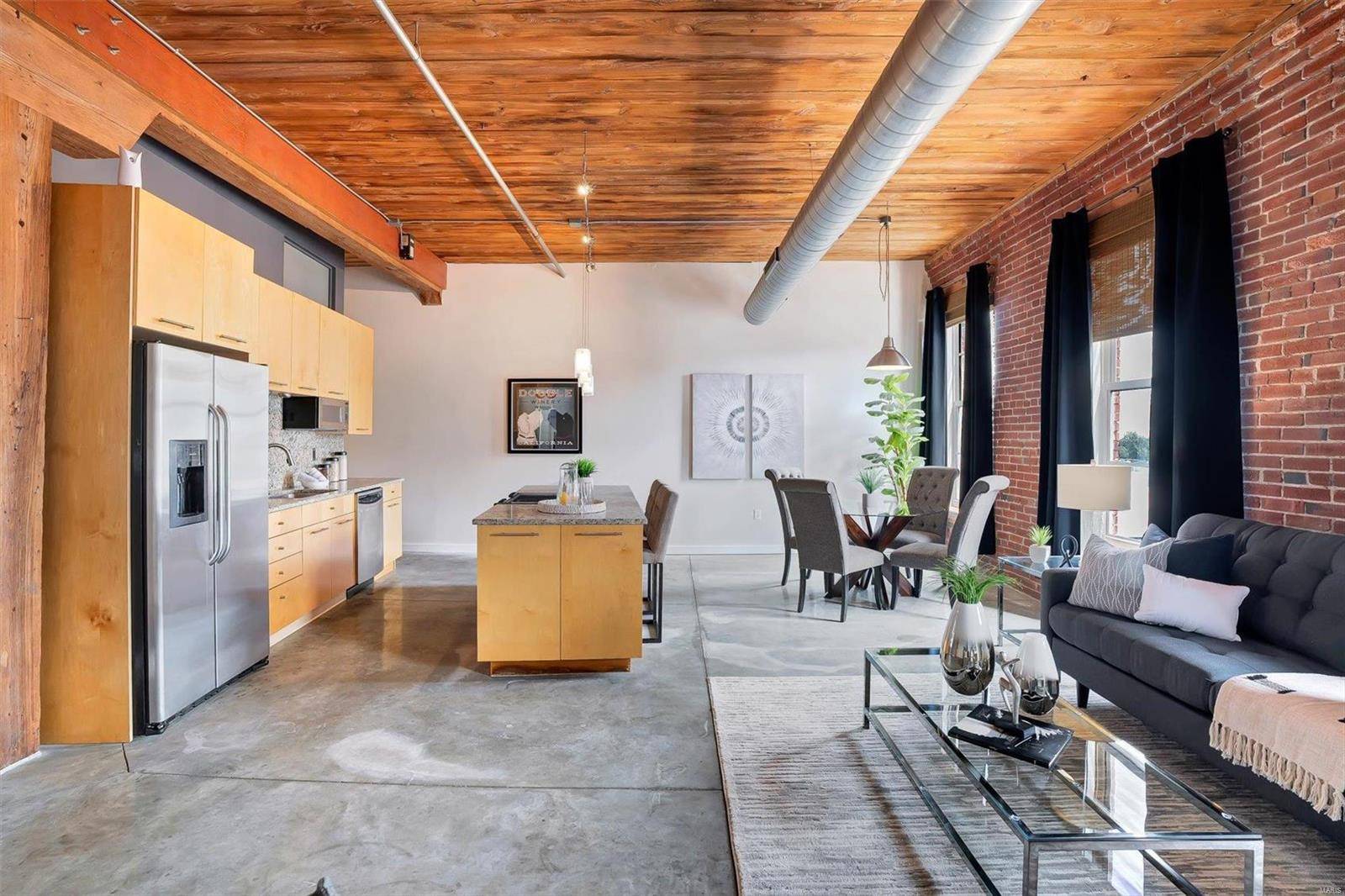 St Louis, MO 63103,721 N 17th ST #407