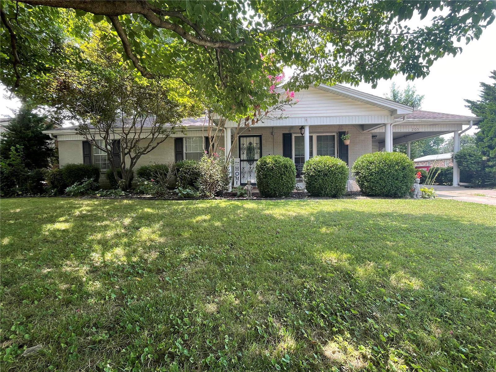 Sikeston, MO 63801,205 Kennedy DR