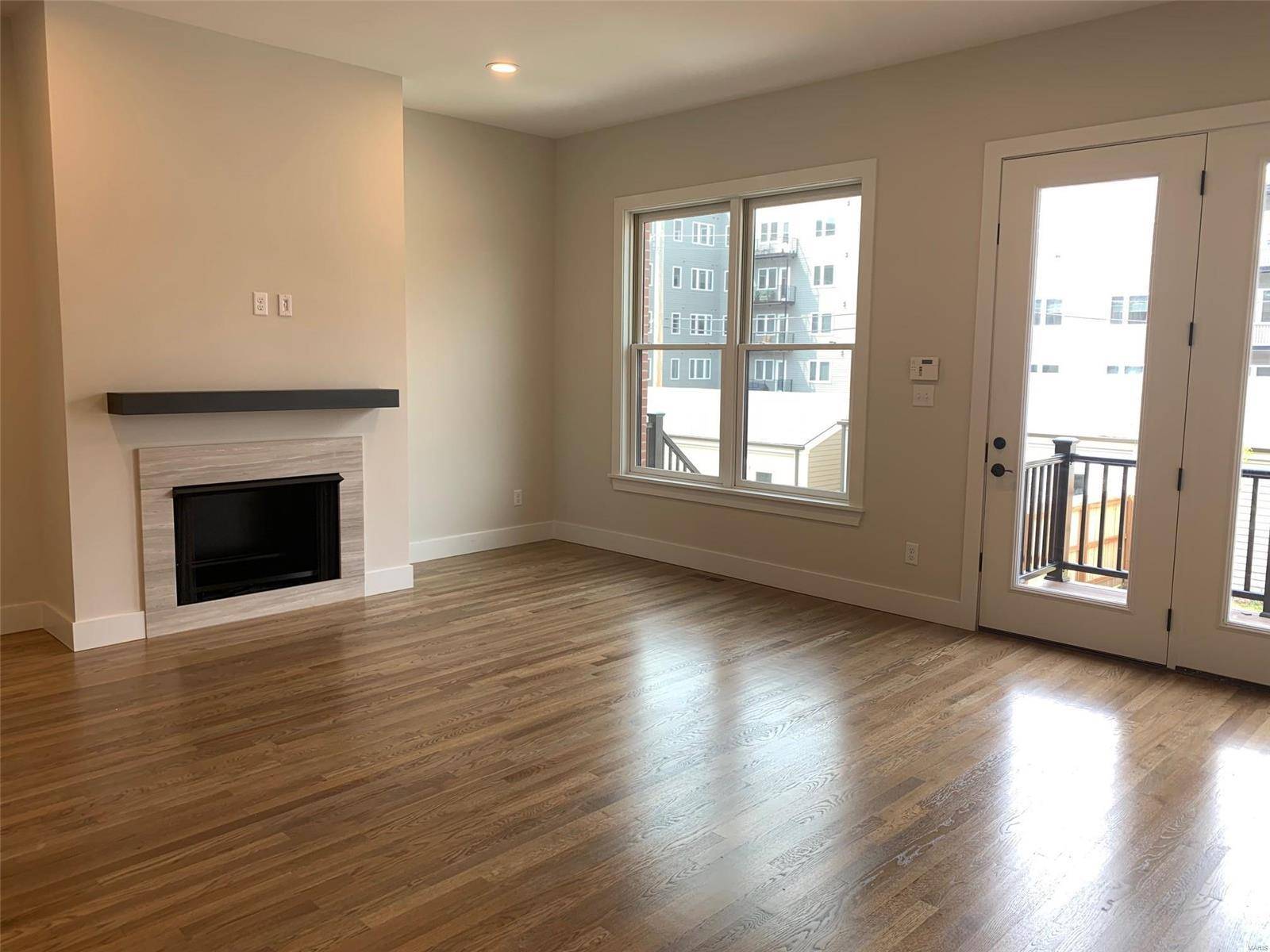 St Louis, MO 63104,2215 Hickory