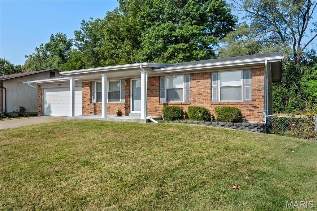 St Louis, MO 63138,12063 Trampe Heights LN